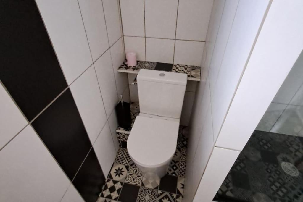 Agreable T2 Classe 3 Etoiles, Refait A Neuf, Dans Quartier Calme Родез Екстериор снимка